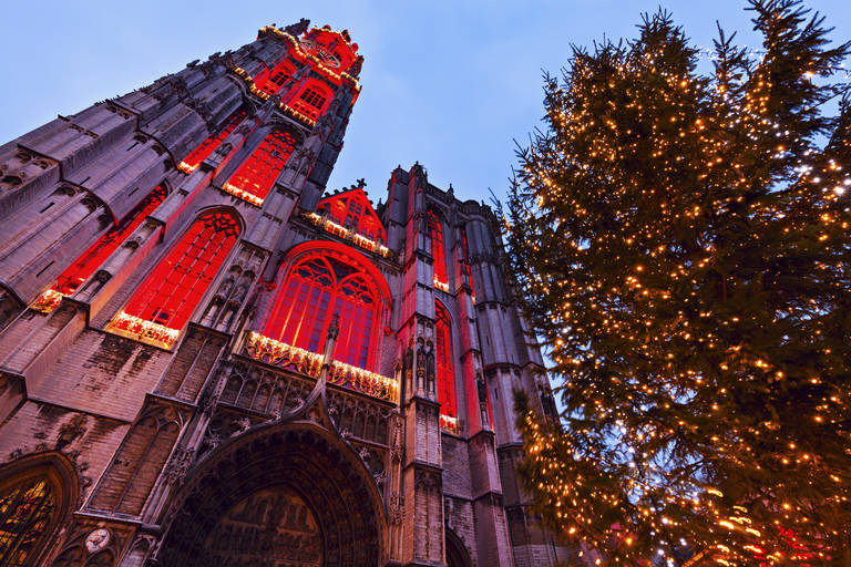 Antwerpen-Cathedral-of-Our-Lady-kerst_424272307.jpg