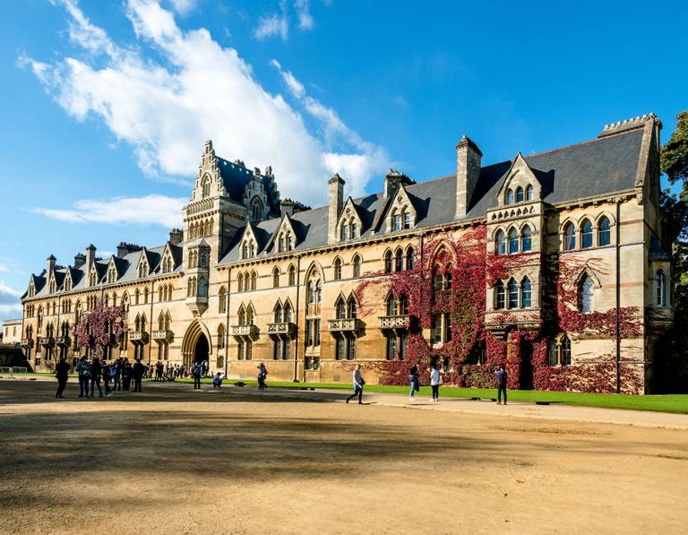 Oxford_Christ_Church_in_Oxford_filmlocatie-HarryPotter.jpg