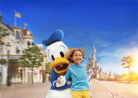 Één dag Disneyland® Paris met verblijf in hotel naar keuze incl. ontbijt en gratis shuttle service