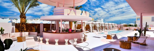 Ibiza's magie en bohemian vibe in uniek 4* Art Paradiso Hotel incl. ontbijt & vlucht