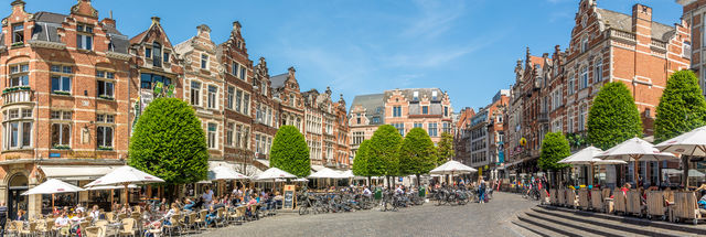 Dwaal door prachtig Leuven met de handige stadstour app en verblijf in een stijlvol 4*-hotel in het centrum