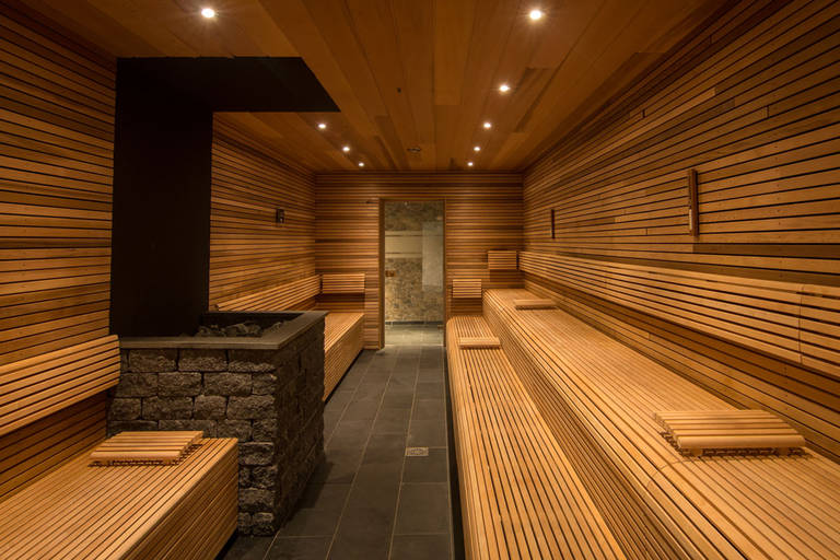 Sandelhout-sauna.jpg