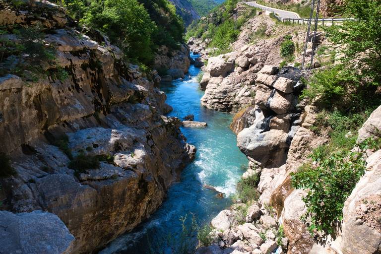 tirana_Bovilla_Lake_rivier.jpg