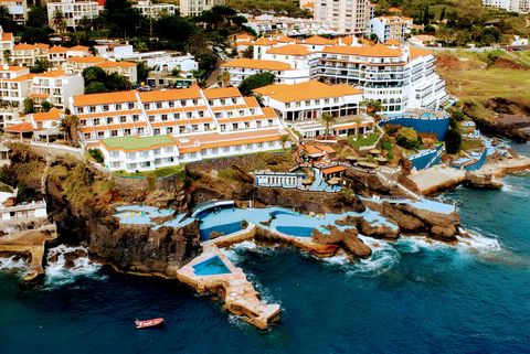 Uniek Madeira vanuit 4* klifhotel met uitzicht over de Oceaan