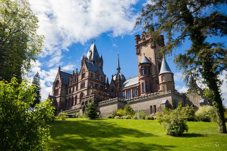 Bad-Honnef-Kasteel-Drachenburg.jpg