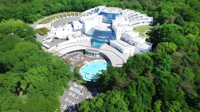 HR_Bovenaanzicht-Thermen_overzichtsfoto_drone_Sanadome-Hotel-Spa-Nijmegen_1920-1080-1200x675-f42a25f7.jpg