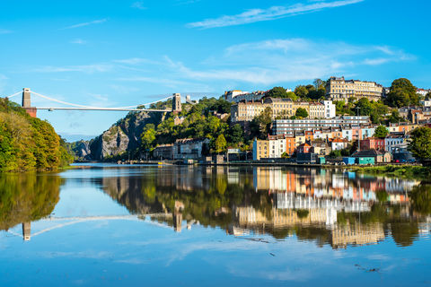 Verken de levendige stad Bristol met een rondleiding op de fiets en verblijf in luxe 4*-hotel met ontbijt