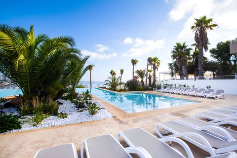 Ontspannen vakantie op Malta in een luxe 4*-resort aan het strand incl. Wat & Hoe reisgids