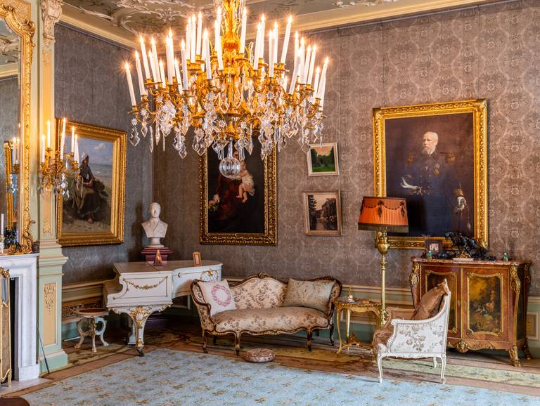 zitkamer-koningin-wilhelmina-foto-paleis-het-loo.jpg