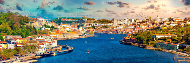 Ontdek kleurrijk, bruisend en gezellig Porto!