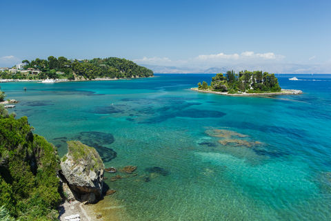 Ontdek het prachtige eiland Corfu en verblijf in een luxe 4*-hotel bovenop een klif!