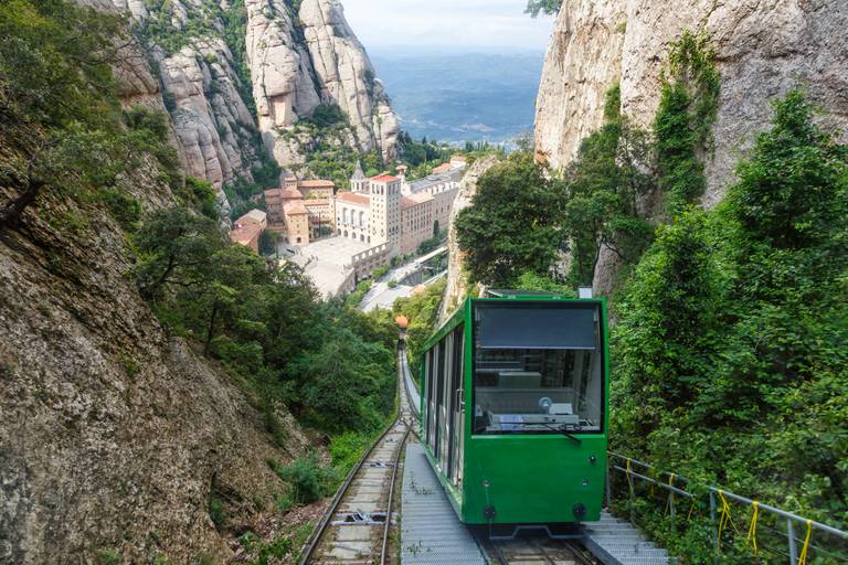 Monserrat_tram.jpg