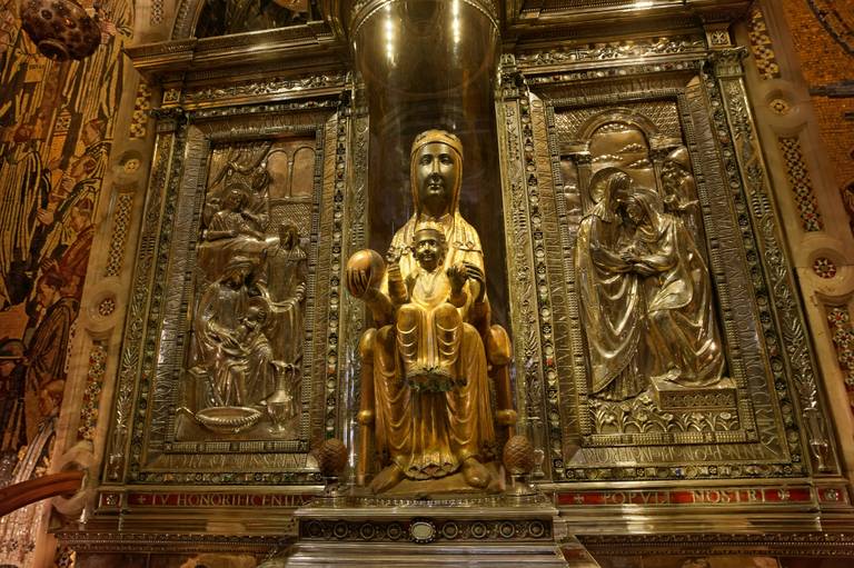 Monteserrar_blackMadonna.jpg