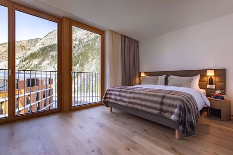 Zomerzon in de Zwitserse Alpen met verblijf in luxe 4*-hotel Radisson Blu in Andermatt