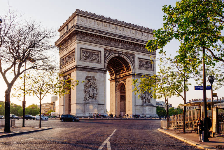 Frankrijk_Parijs_arc-de-triomphe.jpg