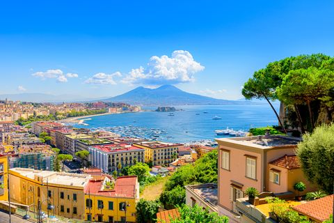 Citytrip naar levendig Napels met ticket(s) voor Pompeii en verblijf in 4*-hotel
