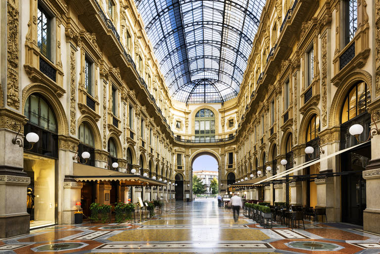 Milaan_Glass-dome-of-Galleria-Vittorio-Emanuele-353852582.jpg