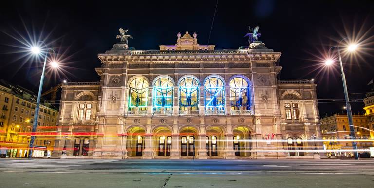 Wenen_Vienna-State-Opera-House2288680275.jpg