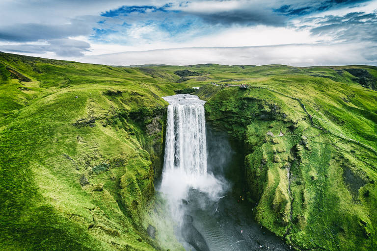 IJsland_waterval-Skogafoss_722048209.jpg