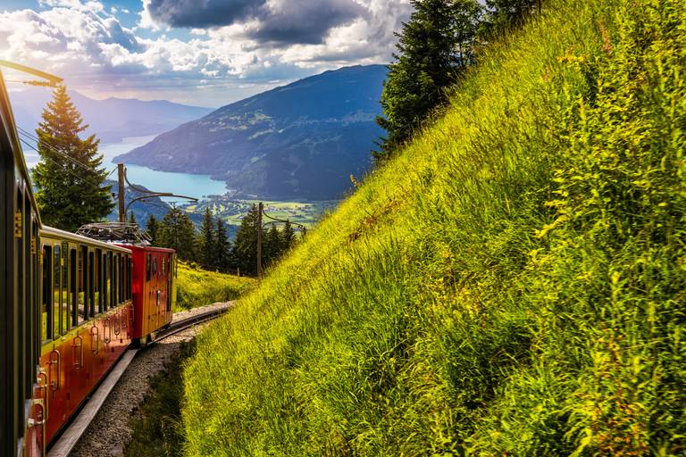 Zwitserland_Wengen_treintje.jpg