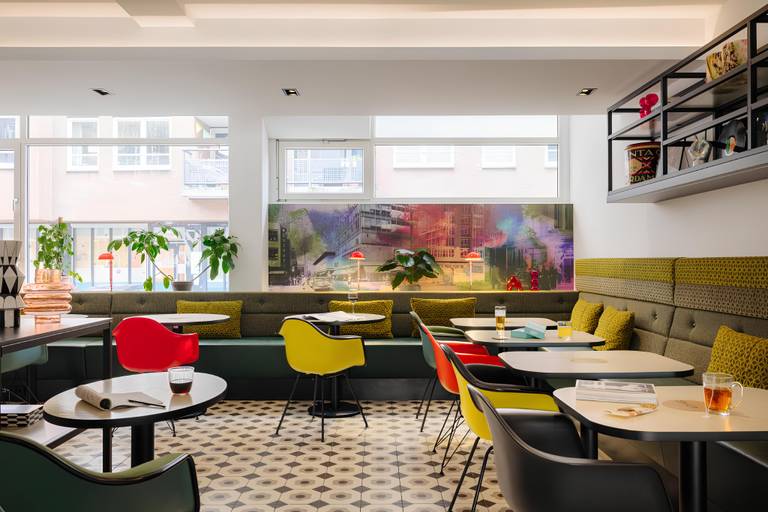 _Savoy_restaurant.jpg