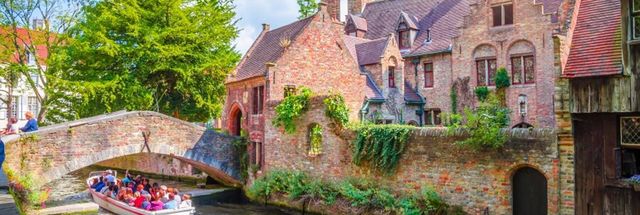 Overnacht in historisch Brugge met wandel- en boottour